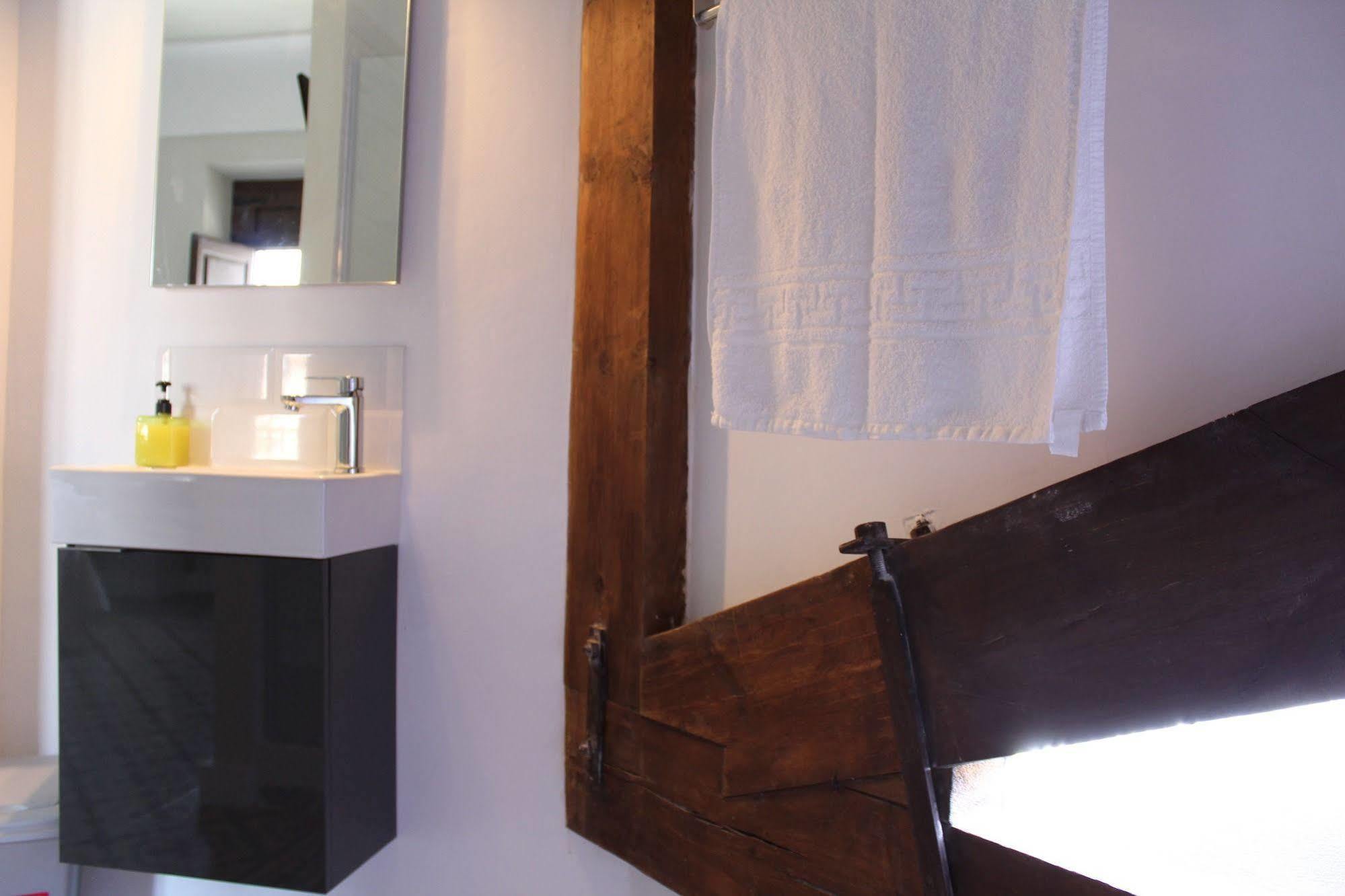 Nwt Paradise Urban Hostel Аликанте Экстерьер фото