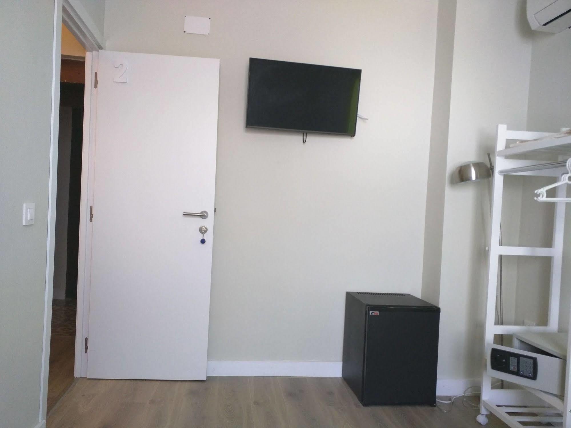 Nwt Paradise Urban Hostel Аликанте Экстерьер фото